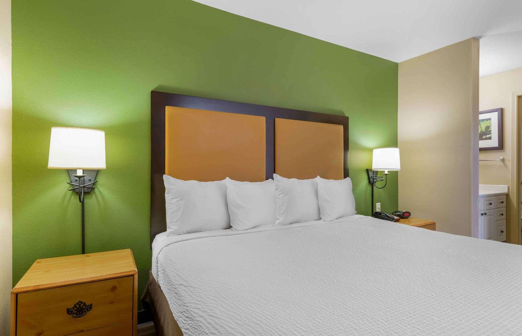 Mainstay Suites Washington Dulles Airport Чантилли Экстерьер фото